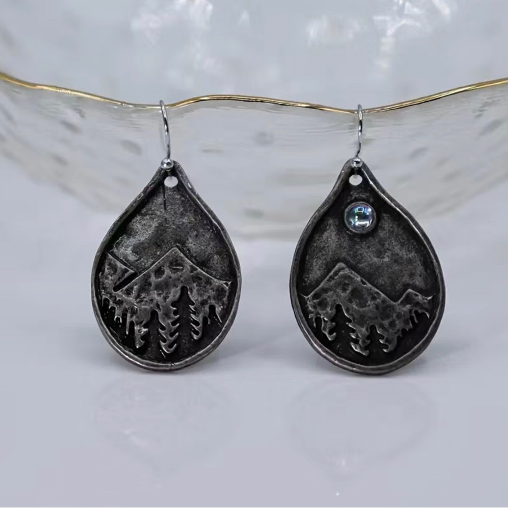 Sunset Mountain Peak Vintage Pendant Earrings Earrings